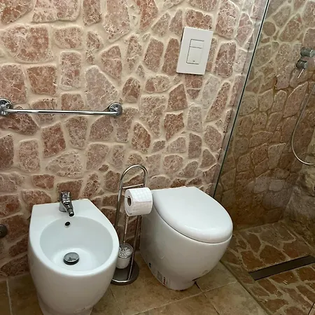 La Grotta Апартаменты